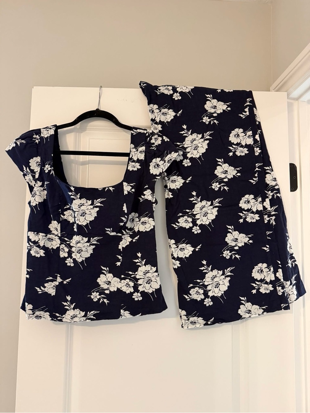 Women's Navy Floral Linen Set